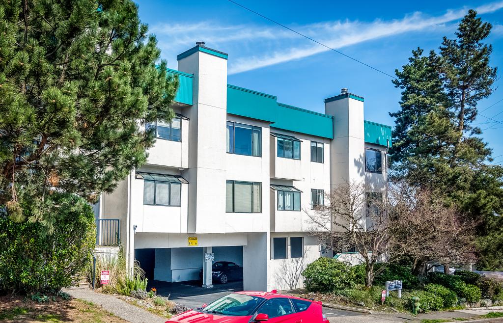Lakeside North Condos