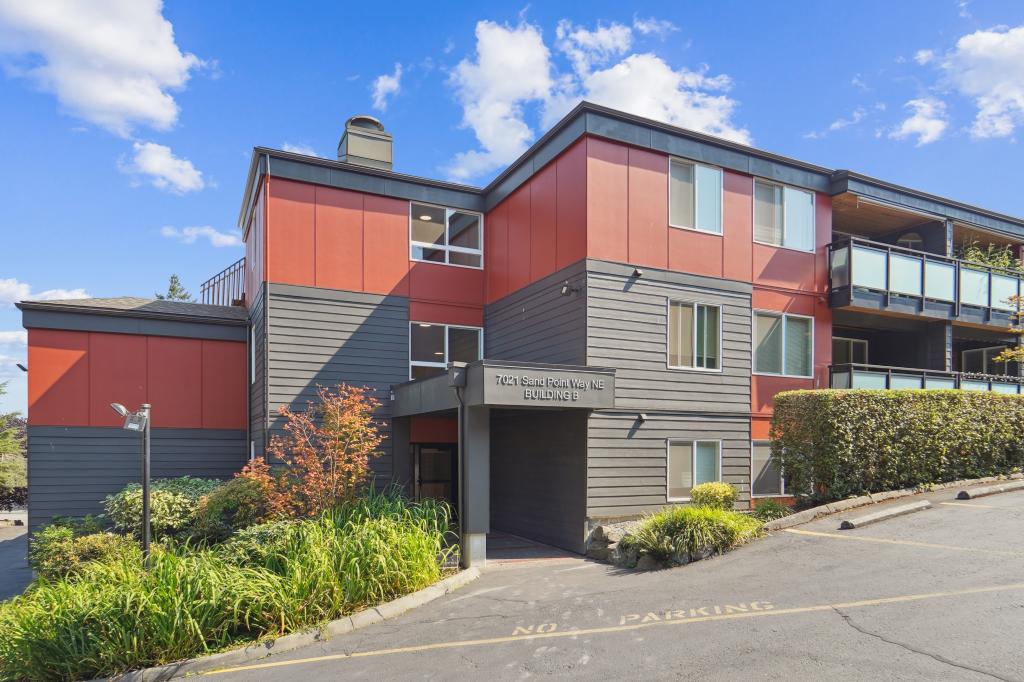 Seventy 01 Condominiums