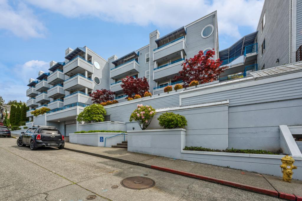2244 13th Ave W #411