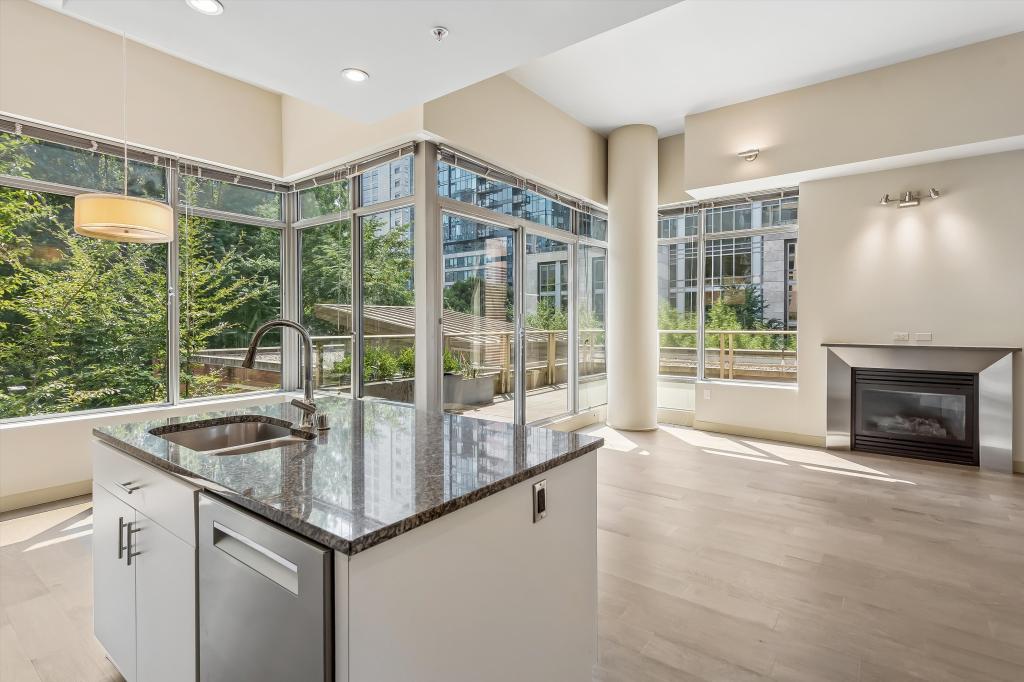 2200 Westlake