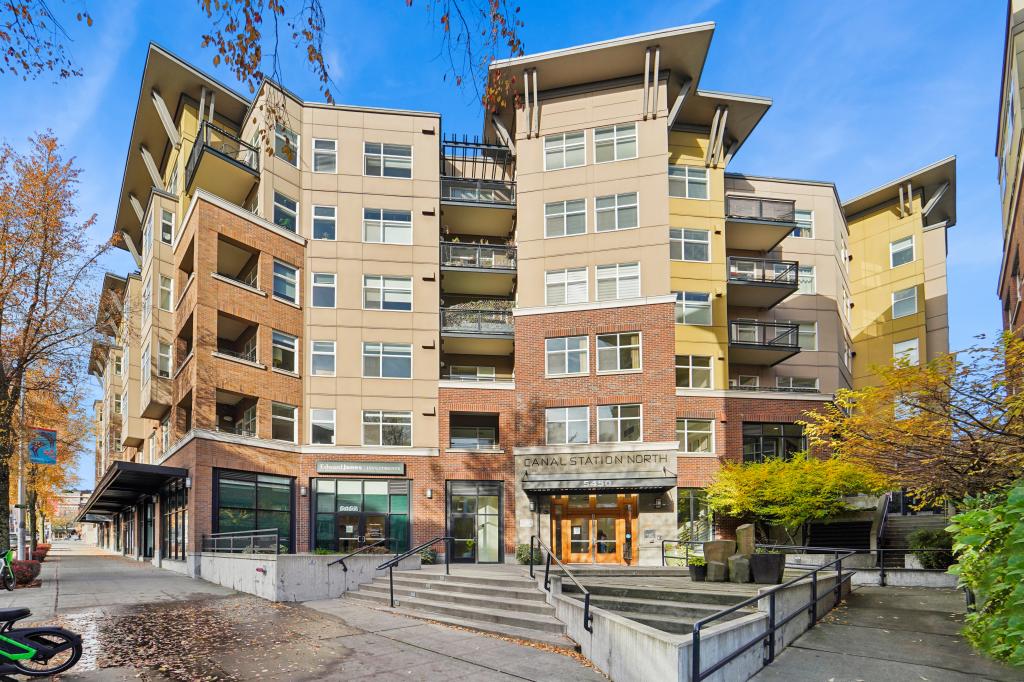 Canal Station North Condominium