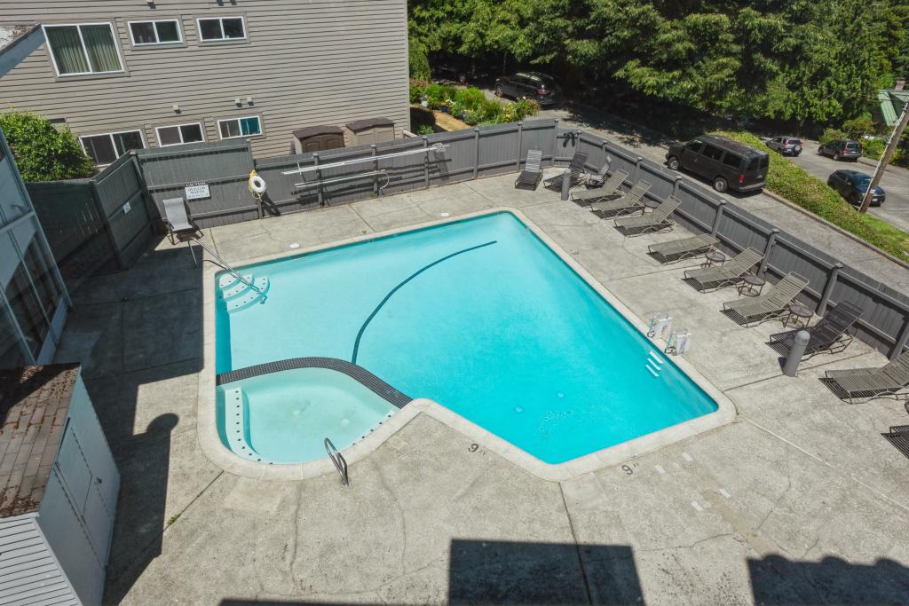 3601 24th Ave W