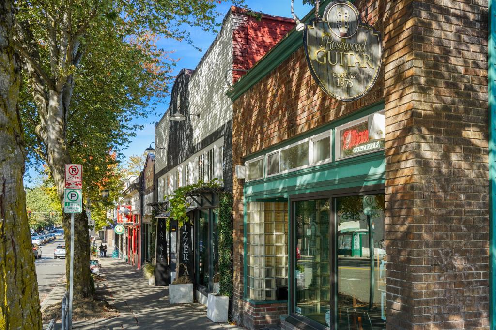Downtown Greenwood Flat