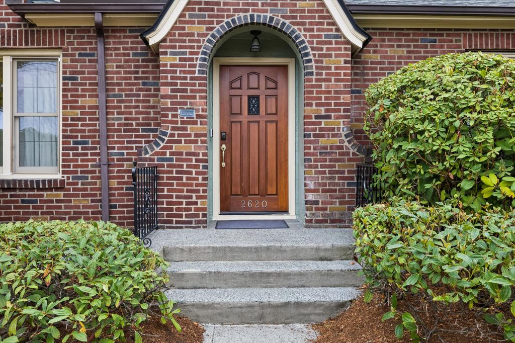 Queen Anne Home